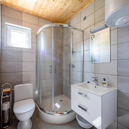 Maks Osrodek Wypoczynkowy * ريوزينو