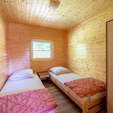 Сasa de vacaciones Maks Osrodek Wypoczynkowy